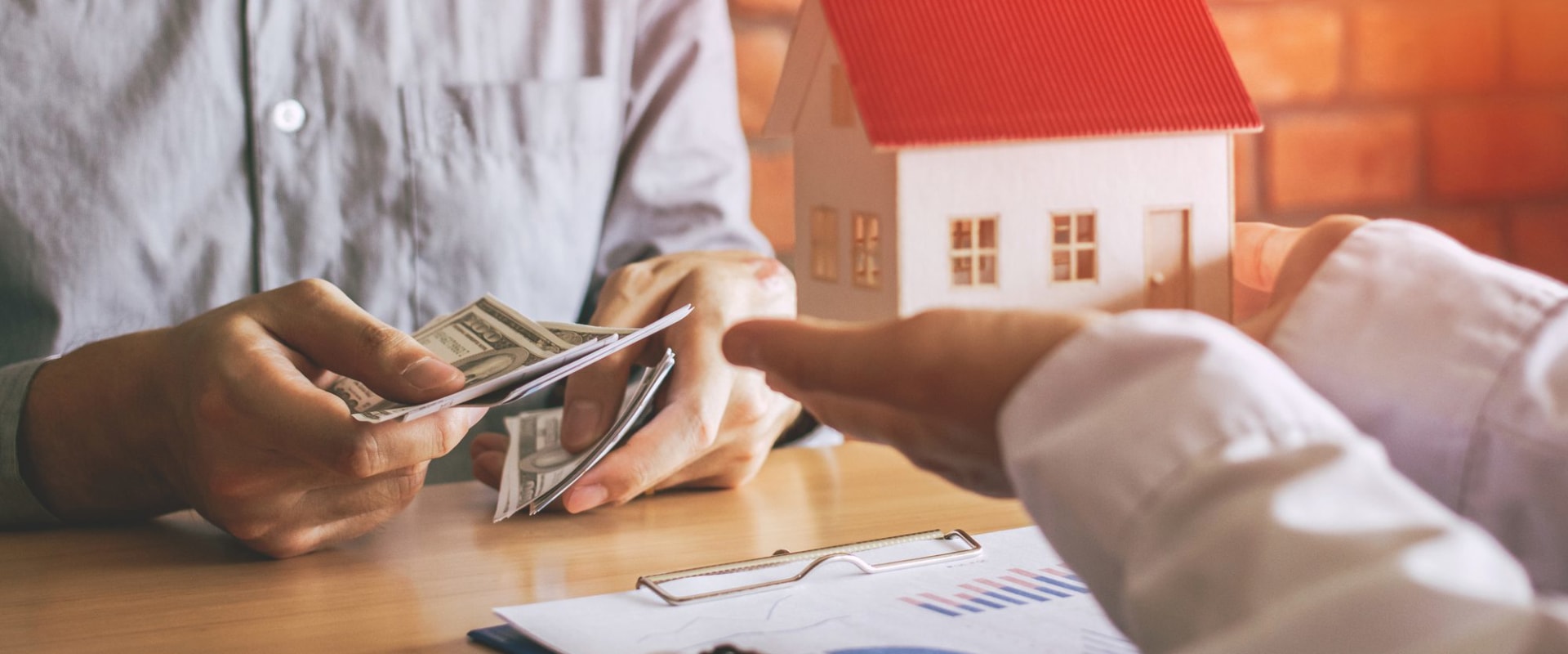 How to Avoid Being Scammed When Buying a House