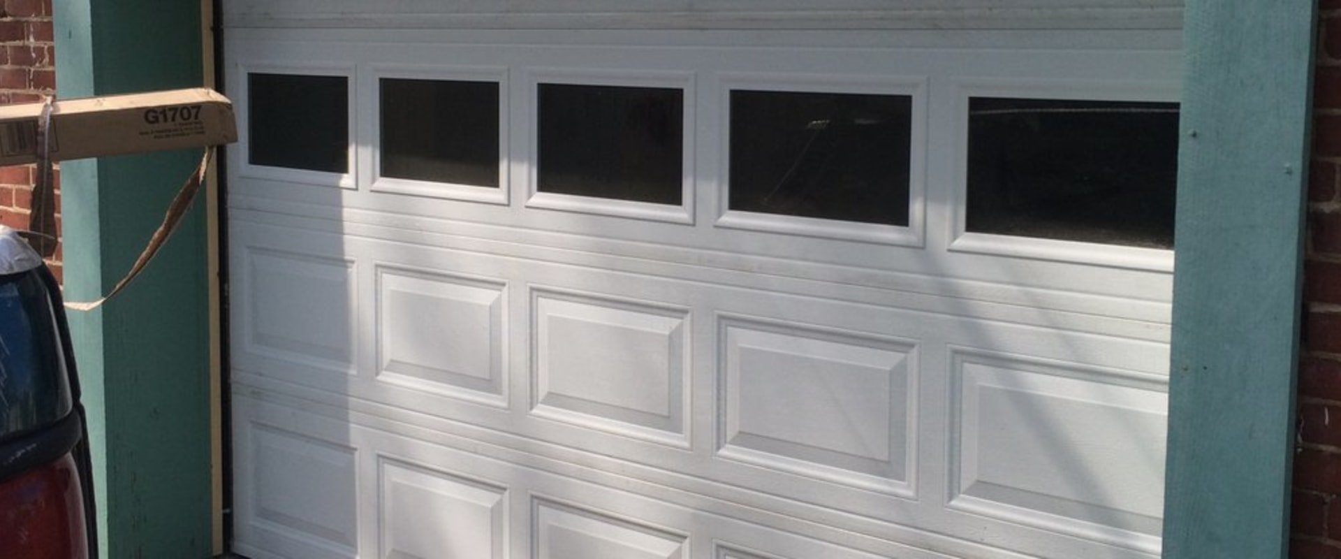 Why Installing A Residential Garage Door In Winchester, KY Can Help You Sell Your Home For Cash Faster